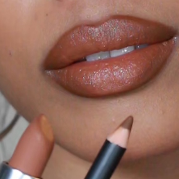 ✏️ CORK a MAC LIP PENCIL in MUTED GOLDEN BROWN. **NEW IN THE BOX. ✨FIRM ✨ - Picture 3 of 8